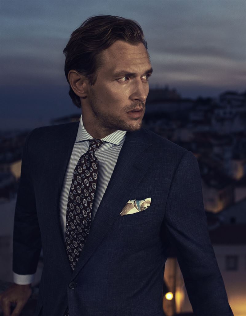 robertas aukstuolis photo
