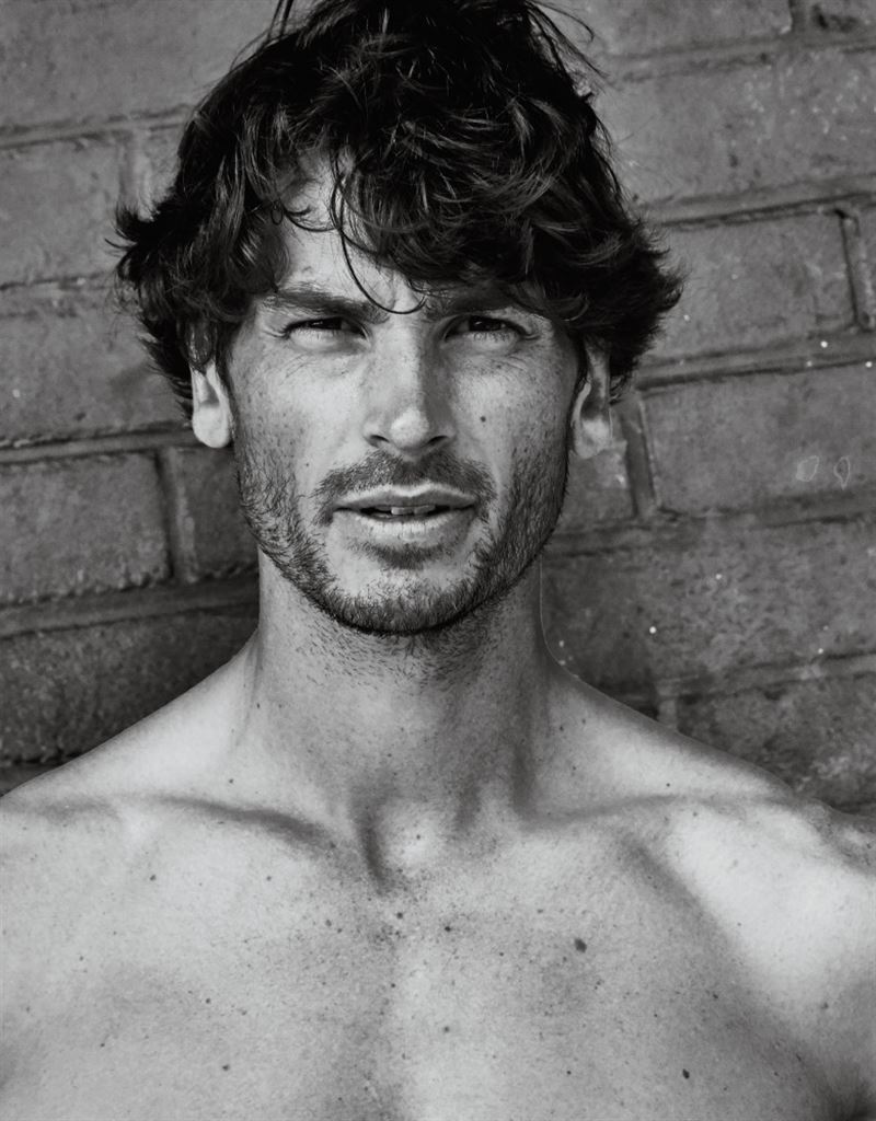tom james photo