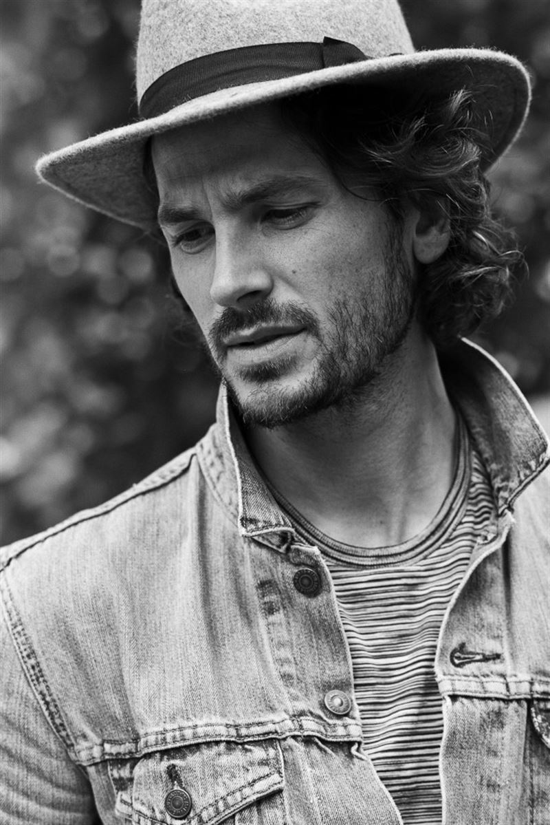 tom james photo
