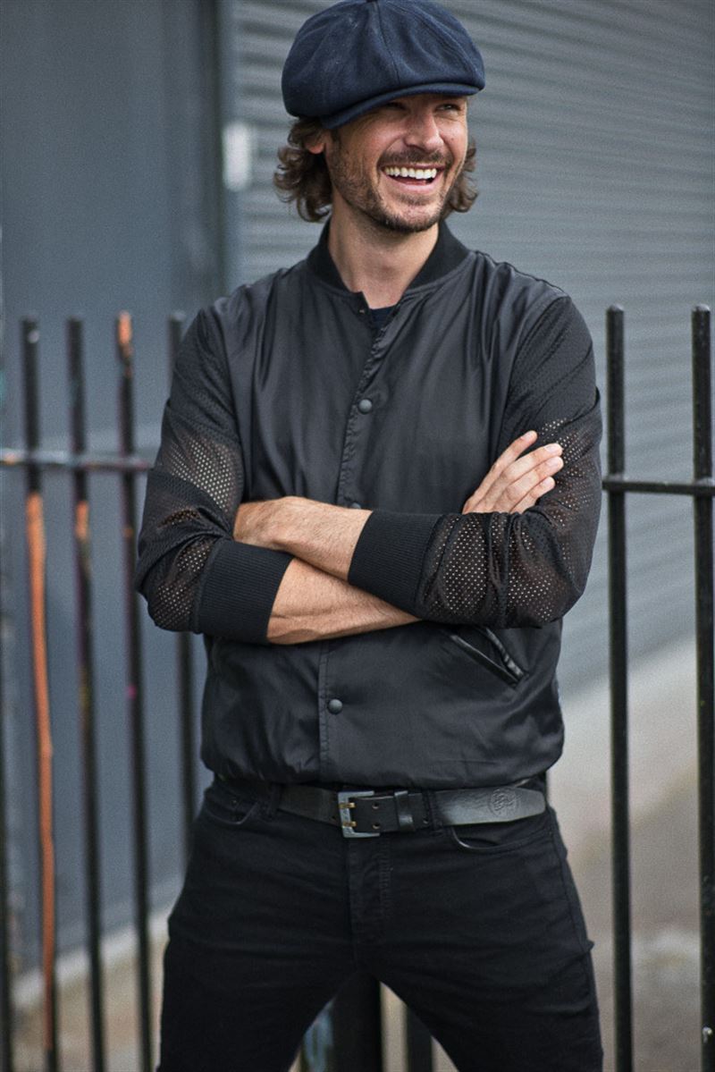 tom james photo