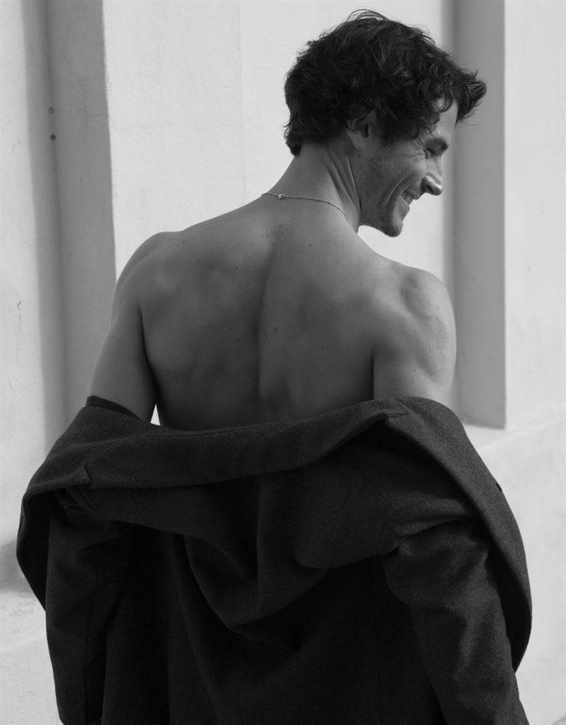 tom james photo