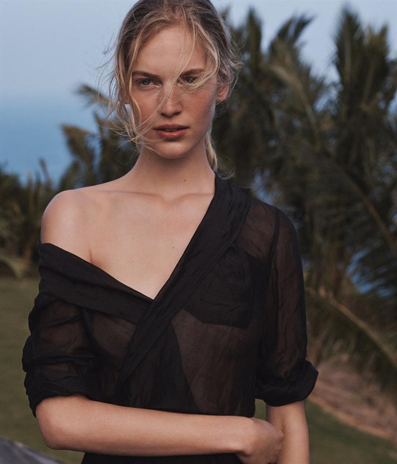 vanessa axente photo