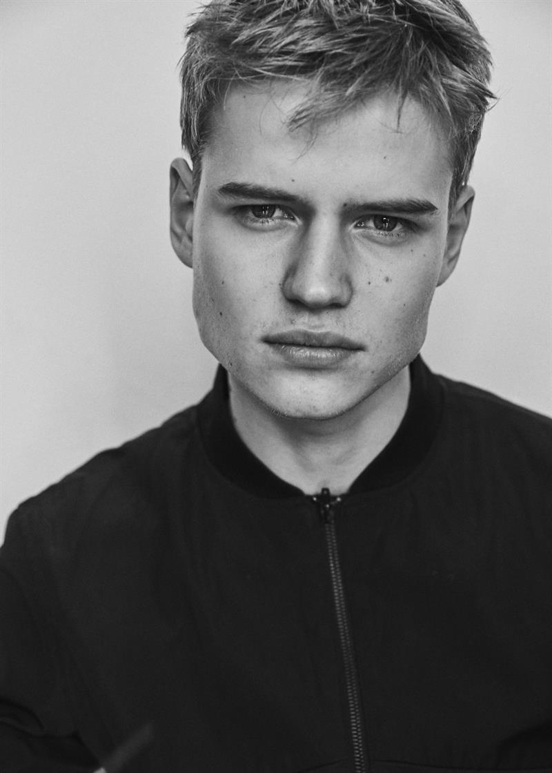 hjalmar huitfeldt photo