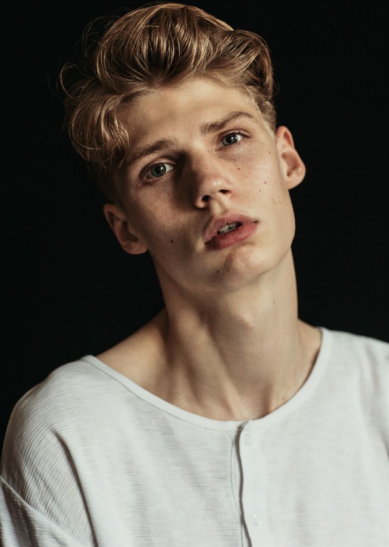 joshua bering photo