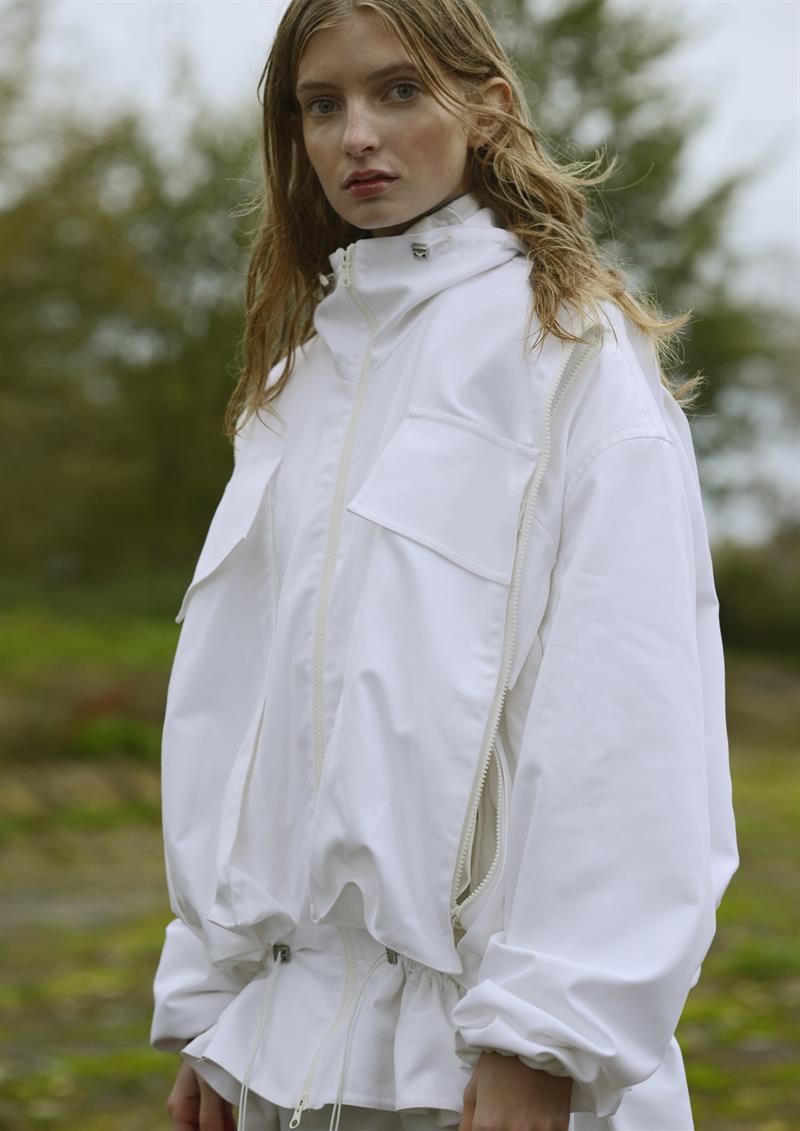 leonie pleuse photo
