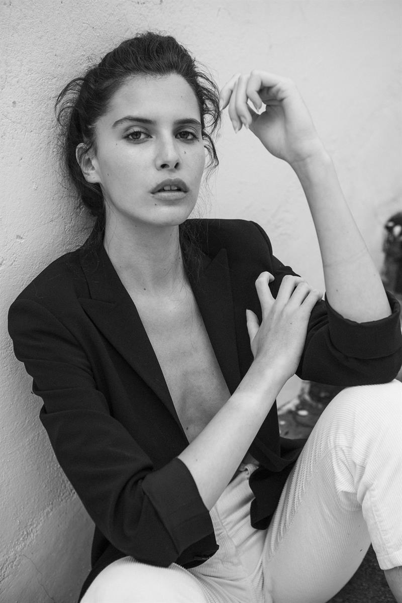 anna v photo