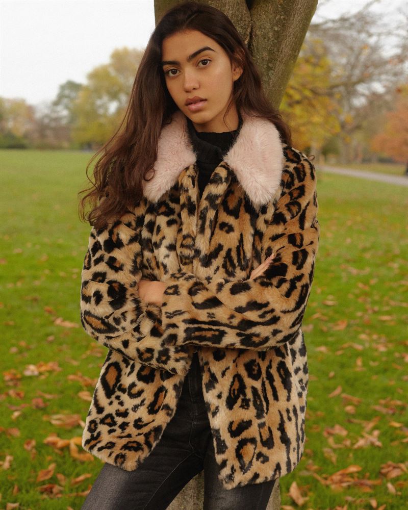 sabrina da silva photo