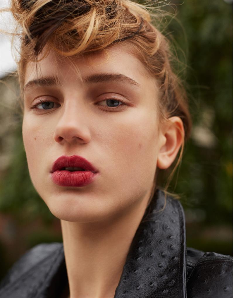 sabina lobova photo