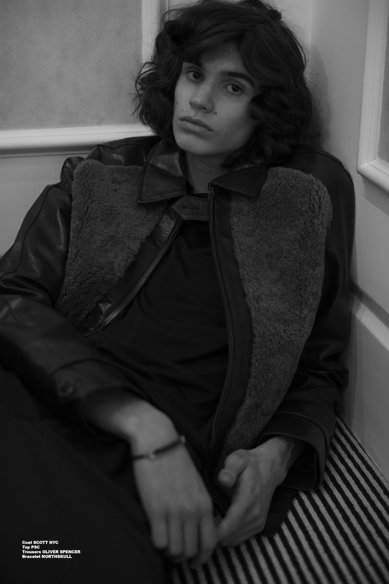 george dickinson photo