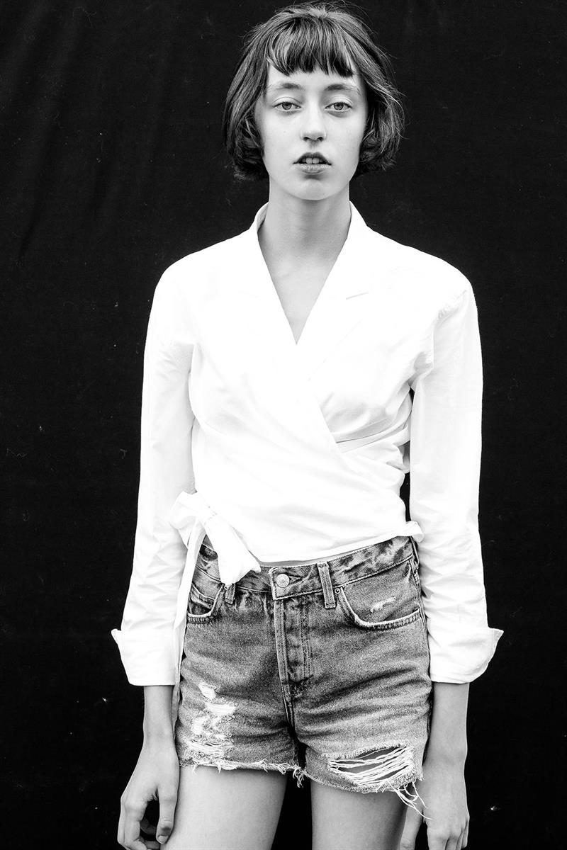 delphine armanville photo