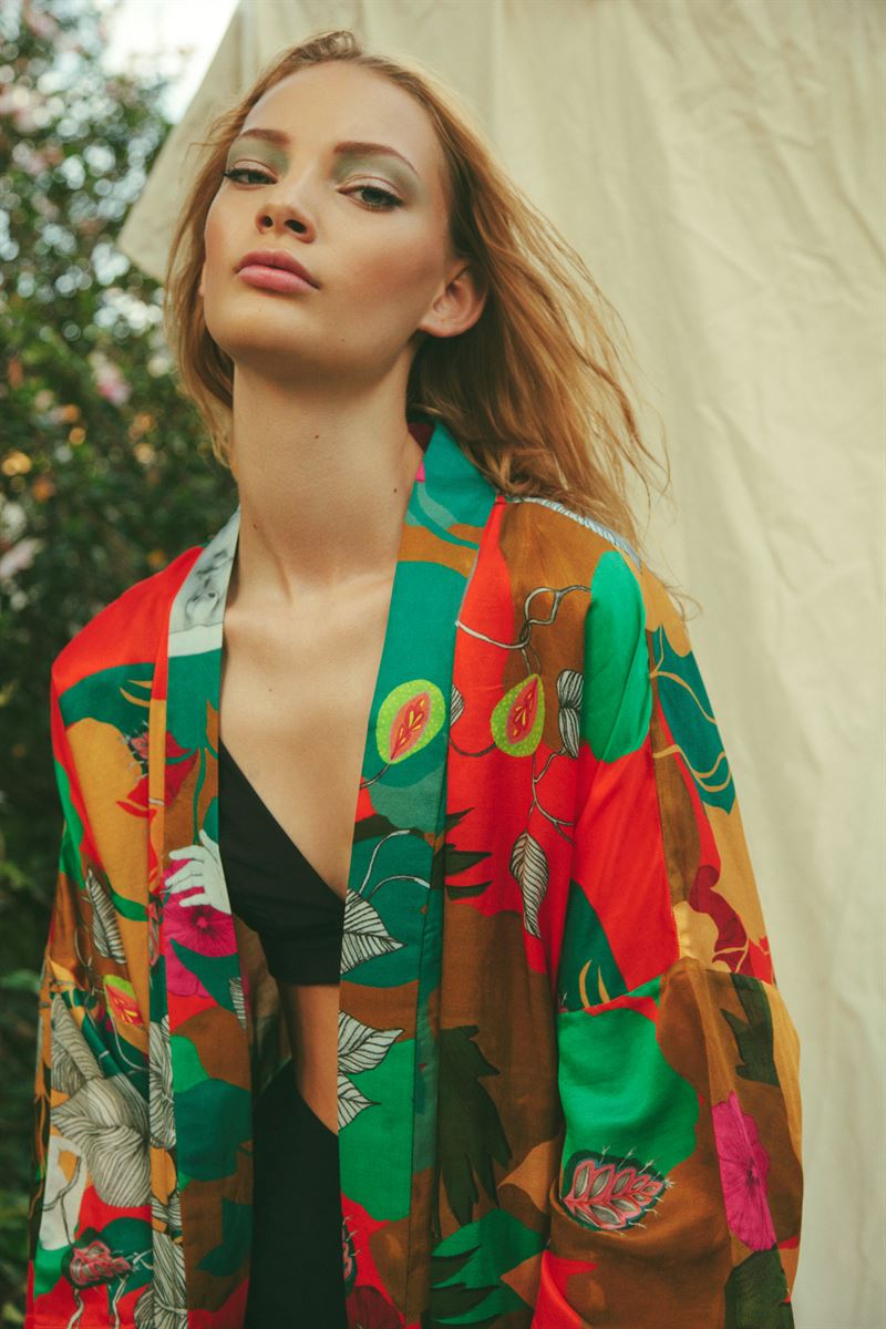 bethany de waal photo