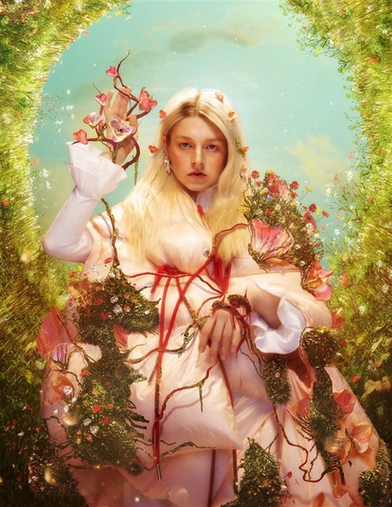 hunter schafer photo