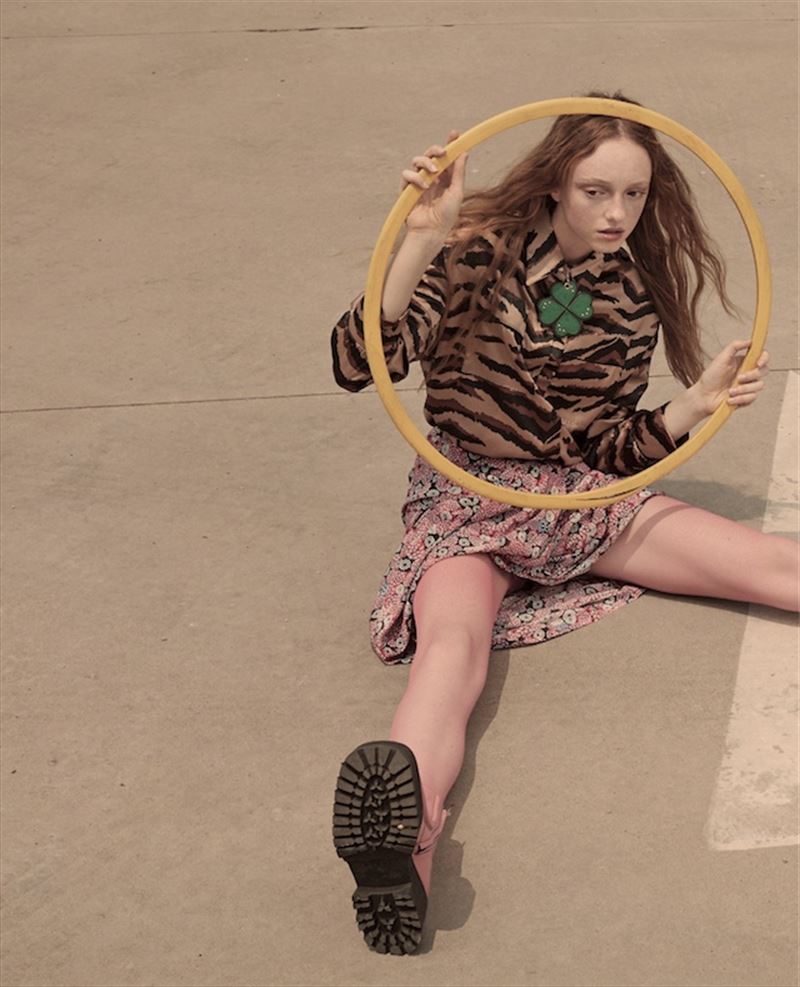 lara burger photo
