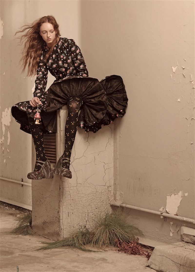 lara burger photo