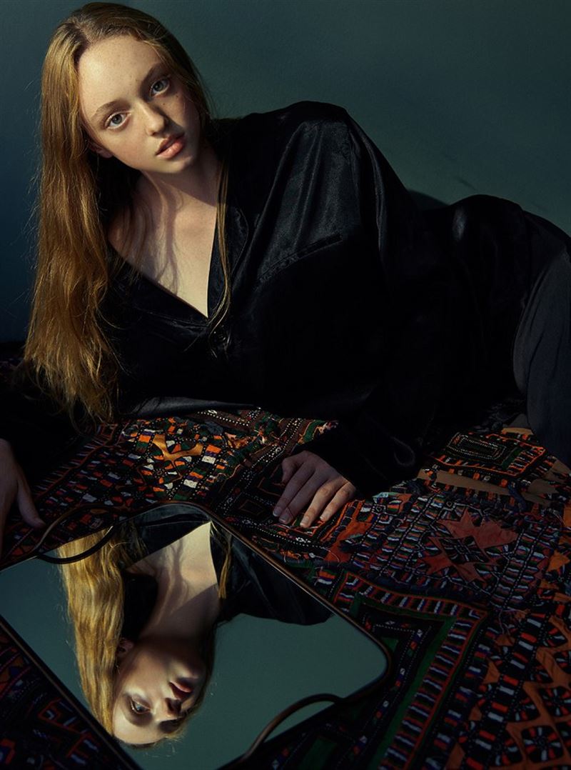 lara burger photo
