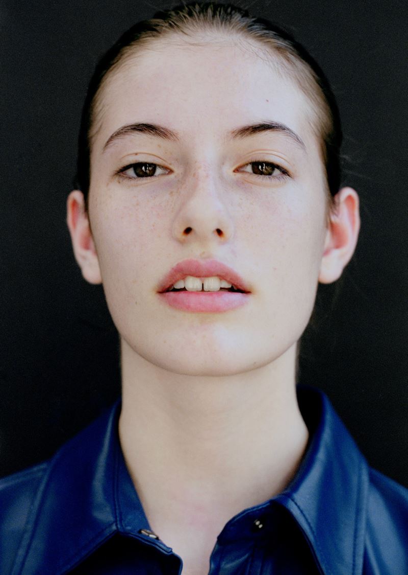 lora stoitsova photo