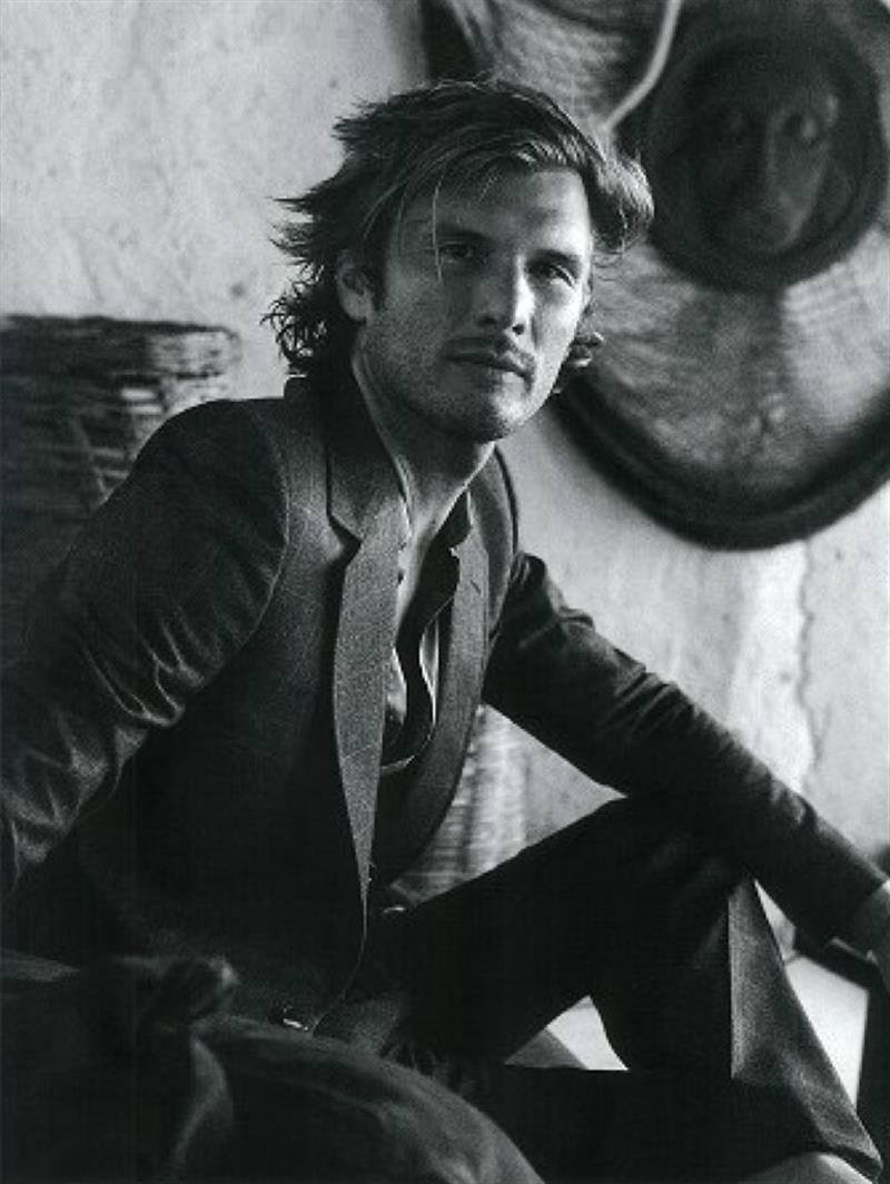 nikolas malleville photo